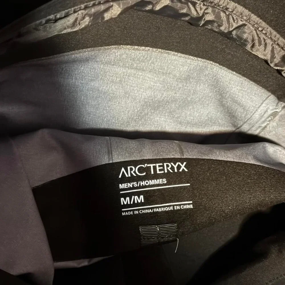 Arc'teryx Alpha SV Gore-Tex Pro Jacket Black Waterproof Shell Hooded Size M - Picture 6 of 6